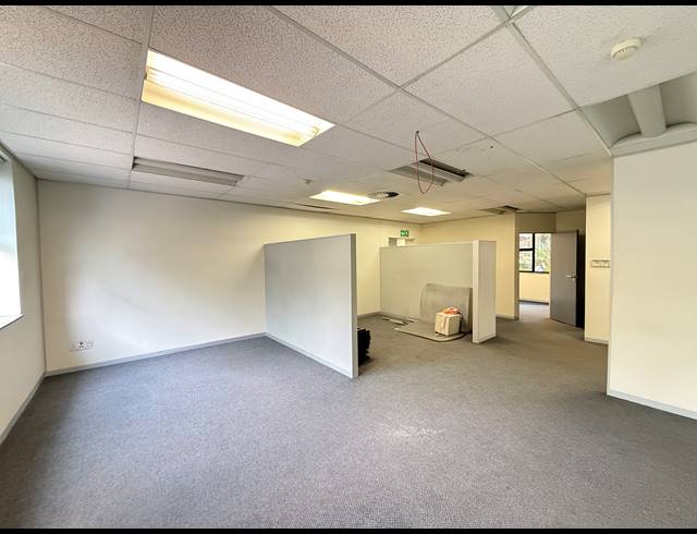 476M² OFFICE TO LET IN ROSEBANK